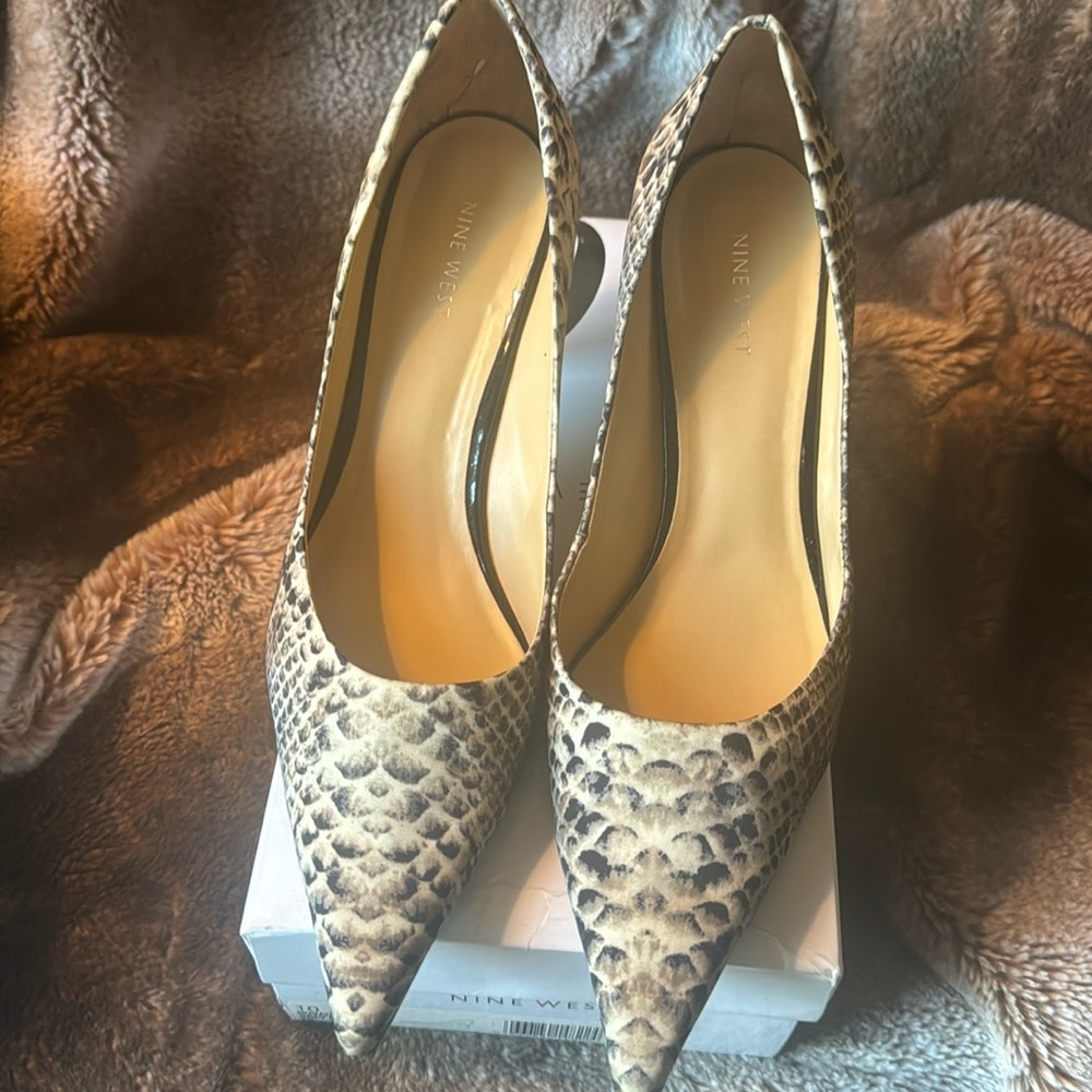Nine West satin reptile pointy toe heel